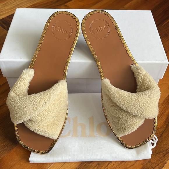 Chloe Shoes - Chloe idol faux shearling slide sandal, NEW